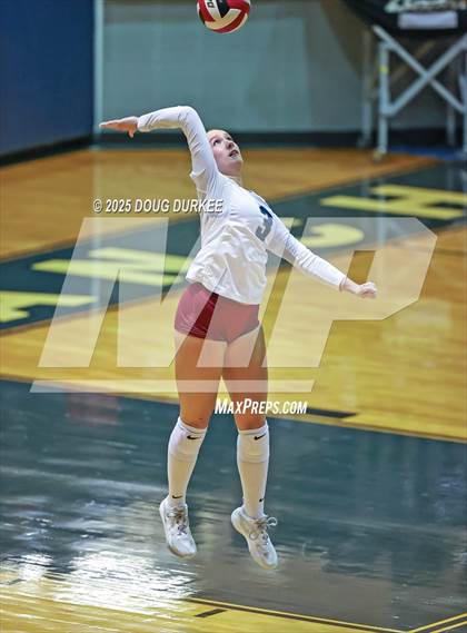 Thumbnail 2 in Memorial vs. Tompkins (UIL 6A D2 Girls Volleyball  Area) photogallery.