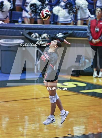 Thumbnail 1 in Memorial vs. Tompkins (UIL Volleyball 6A D2 Area) photogallery.