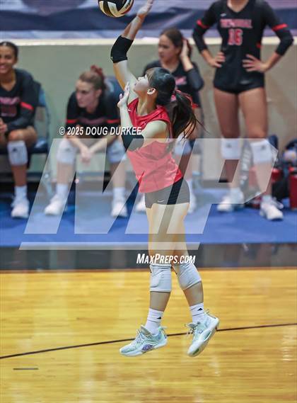 Thumbnail 2 in Memorial vs. Tompkins (UIL 6A D2 Girls Volleyball  Area) photogallery.