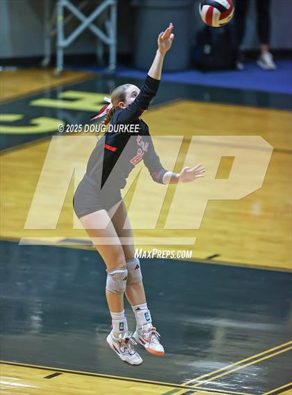 Thumbnail 1 in Memorial vs. Tompkins (UIL Volleyball 6A D2 Area) photogallery.