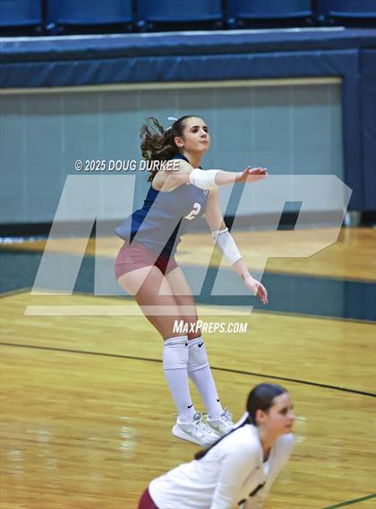 Thumbnail 2 in Memorial vs. Tompkins (UIL Volleyball 6A D2 Area) photogallery.