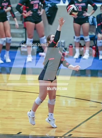 Thumbnail 3 in Memorial vs. Tompkins (UIL 6A D2 Girls Volleyball  Area) photogallery.