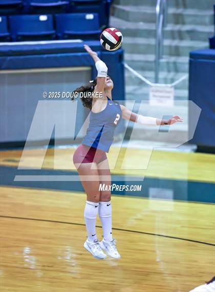 Thumbnail 1 in Memorial vs. Tompkins (UIL Volleyball 6A D2 Area) photogallery.