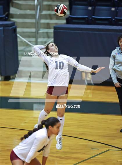 Thumbnail 2 in Memorial vs. Tompkins (UIL 6A D2 Girls Volleyball  Area) photogallery.