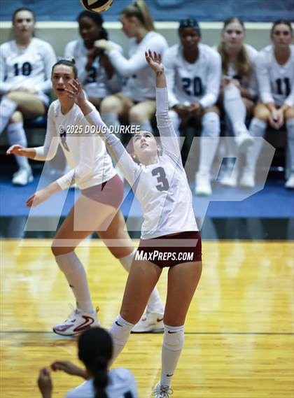 Thumbnail 2 in Memorial vs. Tompkins (UIL Volleyball 6A D2 Area) photogallery.