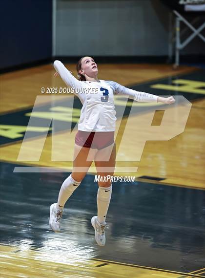 Thumbnail 1 in Memorial vs. Tompkins (UIL Volleyball 6A D2 Area) photogallery.