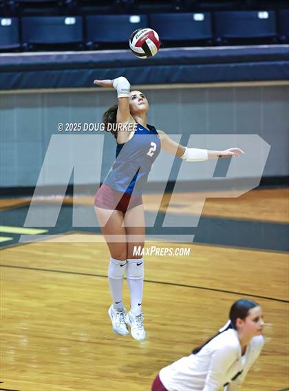 Thumbnail 3 in Memorial vs. Tompkins (UIL Volleyball 6A D2 Area) photogallery.