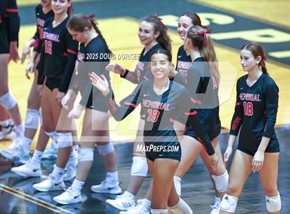 Thumbnail 3 in Memorial vs. Tompkins (UIL Volleyball 6A D2 Area) photogallery.