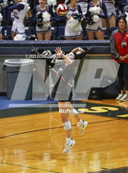 Thumbnail 2 in Memorial vs. Tompkins (UIL Volleyball 6A D2 Area) photogallery.