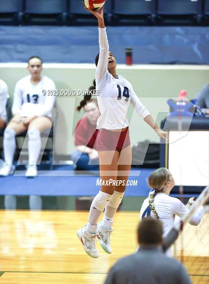 Thumbnail 1 in Memorial vs. Tompkins (UIL Volleyball 6A D2 Area) photogallery.