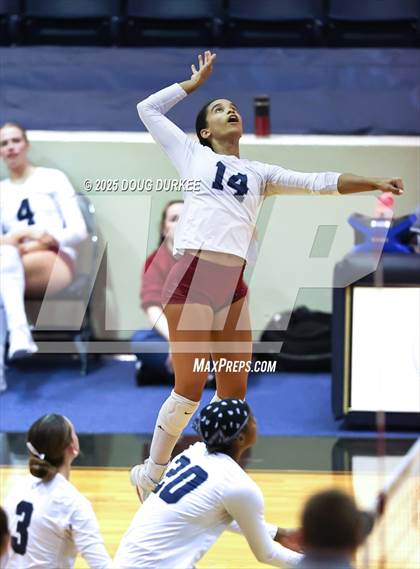 Thumbnail 1 in Memorial vs. Tompkins (UIL Volleyball 6A D2 Area) photogallery.