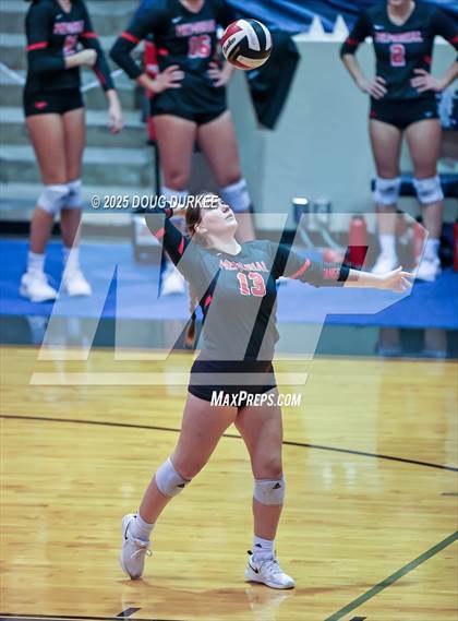 Thumbnail 1 in Memorial vs. Tompkins (UIL 6A D2 Girls Volleyball  Area) photogallery.