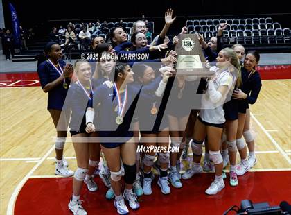 Thumbnail 3 in A&M Consolidated vs. Dallas Highland Park (UIL 5A D2 Volleyball Final) photogallery.