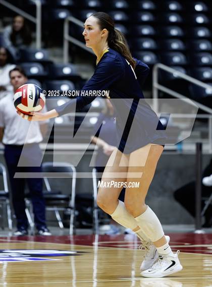 Thumbnail 2 in A&M Consolidated vs. Dallas Highland Park (UIL 5A D2 Volleyball Final) photogallery.