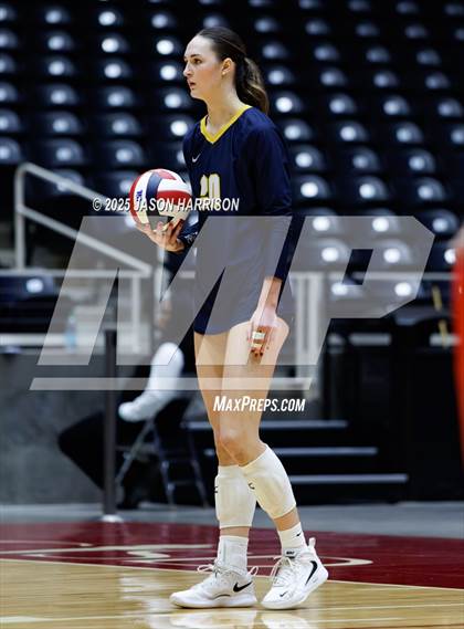 Thumbnail 1 in A&M Consolidated vs. Dallas Highland Park (UIL 5A D2 Volleyball Final) photogallery.