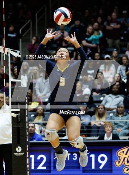 Thumbnail 1 in A&M Consolidated vs. Dallas Highland Park (UIL 5A D2 Volleyball Final) photogallery.