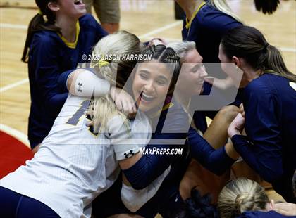 Thumbnail 1 in A&M Consolidated vs. Dallas Highland Park (UIL 5A D2 Volleyball Final) photogallery.