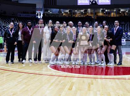 Thumbnail 3 in A&M Consolidated vs. Dallas Highland Park (UIL 5A D2 Volleyball Final) photogallery.