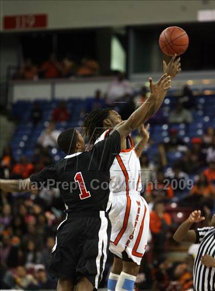 Thumbnail 2 in Monte Vista vs. McClymonds (CIF NorCal D1 Final) photogallery.