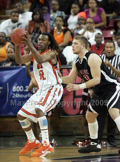 Thumbnail 1 in Monte Vista vs. McClymonds (CIF NorCal D1 Final) photogallery.