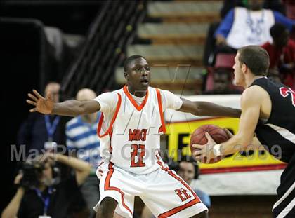 Thumbnail 2 in Monte Vista vs. McClymonds (CIF NorCal D1 Final) photogallery.