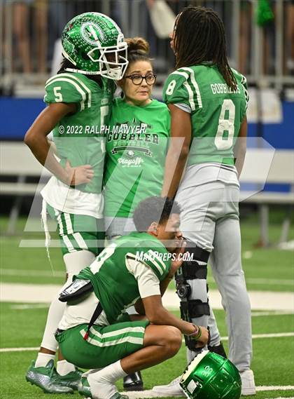 Thumbnail 3 in Cuero vs. Wimberley photogallery.