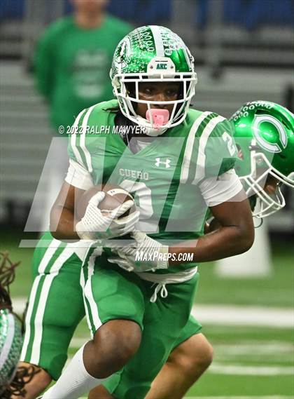 Thumbnail 1 in Cuero vs. Wimberley photogallery.