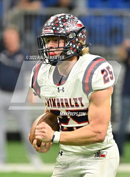 Thumbnail 1 in Cuero vs. Wimberley photogallery.