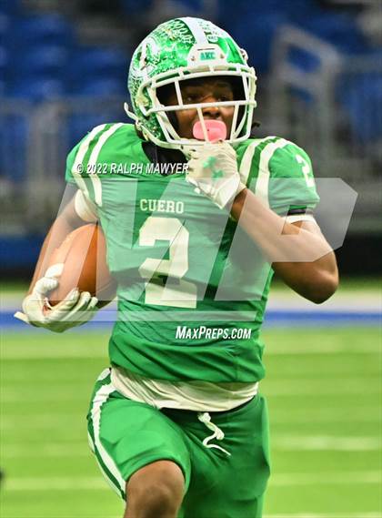 Thumbnail 1 in Cuero vs. Wimberley photogallery.