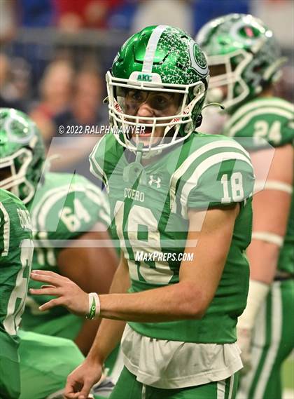 Thumbnail 3 in Cuero vs. Wimberley photogallery.