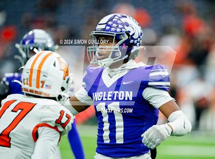 Thumbnail 2 in La Porte @ Angleton (UIL 5A D1 Football Region Quarterfinal) photogallery.