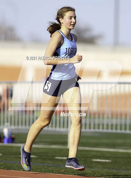 Thumbnail 3 in Alamo Heights Relays 8 photogallery.