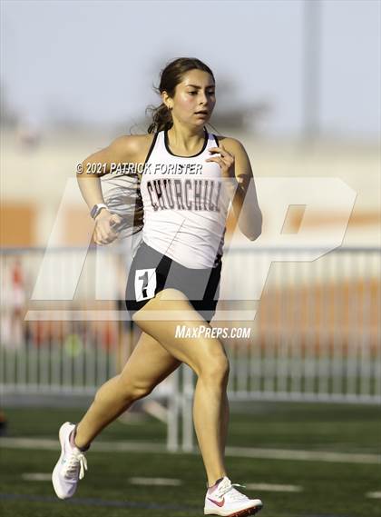 Thumbnail 1 in Alamo Heights Relays 8 photogallery.