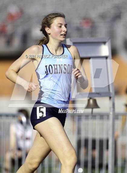 Thumbnail 3 in Alamo Heights Relays 8 photogallery.