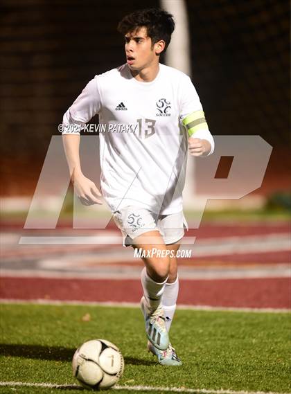 Thumbnail 1 in Wethersfield vs. Guilford (CIAC Class L Semifinal) photogallery.