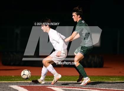 Thumbnail 2 in Wethersfield vs. Guilford (CIAC Class L Semifinal) photogallery.