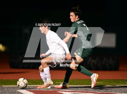 Thumbnail 3 in Wethersfield vs. Guilford (CIAC Class L Semifinal) photogallery.