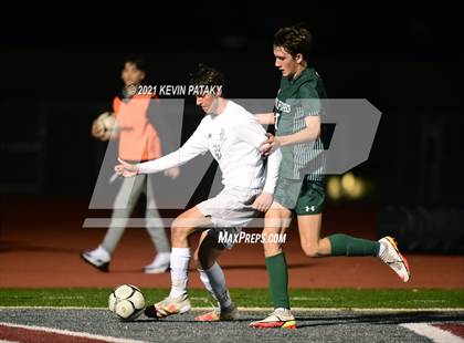 Thumbnail 2 in Wethersfield vs. Guilford (CIAC Class L Semifinal) photogallery.