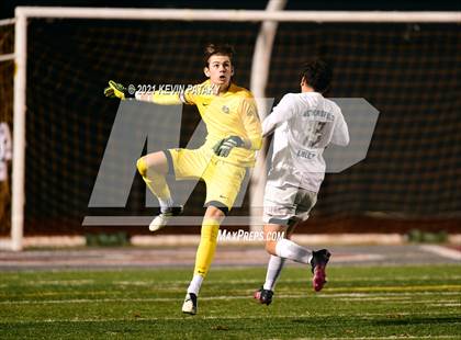 Thumbnail 2 in Wethersfield vs. Guilford (CIAC Class L Semifinal) photogallery.