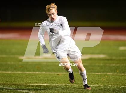 Thumbnail 2 in Wethersfield vs. Guilford (CIAC Class L Semifinal) photogallery.