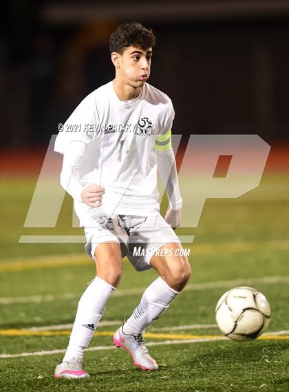 Thumbnail 2 in Wethersfield vs. Guilford (CIAC Class L Semifinal) photogallery.