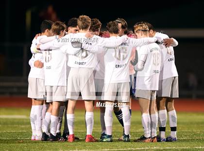 Thumbnail 2 in Wethersfield vs. Guilford (CIAC Class L Semifinal) photogallery.