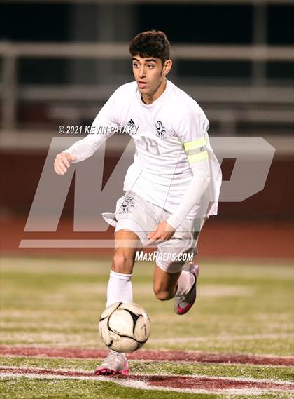 Thumbnail 2 in Wethersfield vs. Guilford (CIAC Class L Semifinal) photogallery.