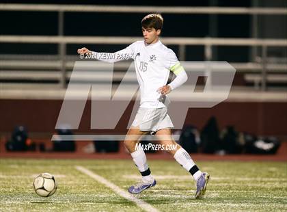 Thumbnail 2 in Wethersfield vs. Guilford (CIAC Class L Semifinal) photogallery.
