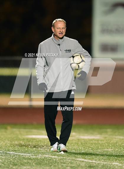 Thumbnail 3 in Wethersfield vs. Guilford (CIAC Class L Semifinal) photogallery.