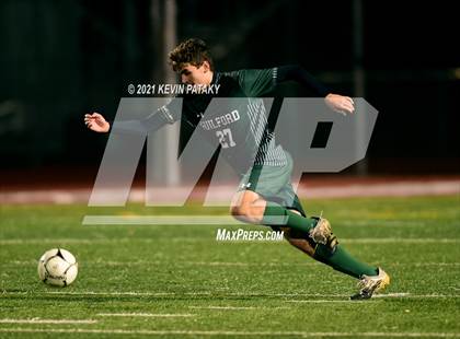 Thumbnail 1 in Wethersfield vs. Guilford (CIAC Class L Semifinal) photogallery.