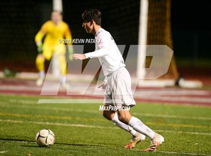 Thumbnail 2 in Wethersfield vs. Guilford (CIAC Class L Semifinal) photogallery.