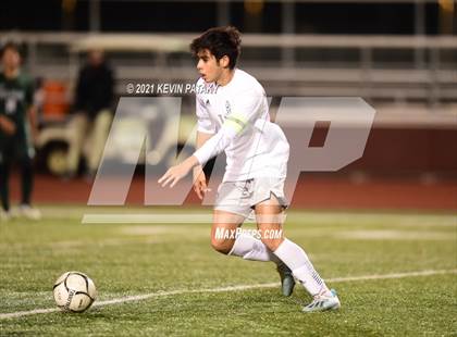 Thumbnail 1 in Wethersfield vs. Guilford (CIAC Class L Semifinal) photogallery.