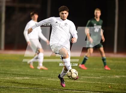 Thumbnail 3 in Wethersfield vs. Guilford (CIAC Class L Semifinal) photogallery.