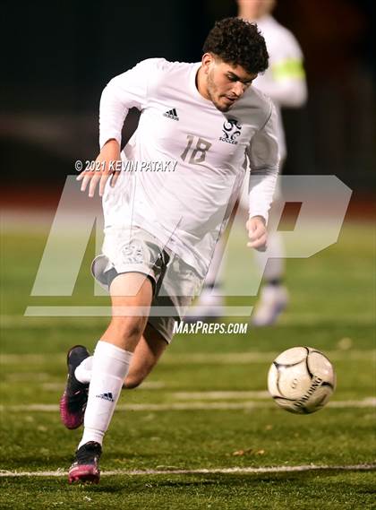 Thumbnail 1 in Wethersfield vs. Guilford (CIAC Class L Semifinal) photogallery.